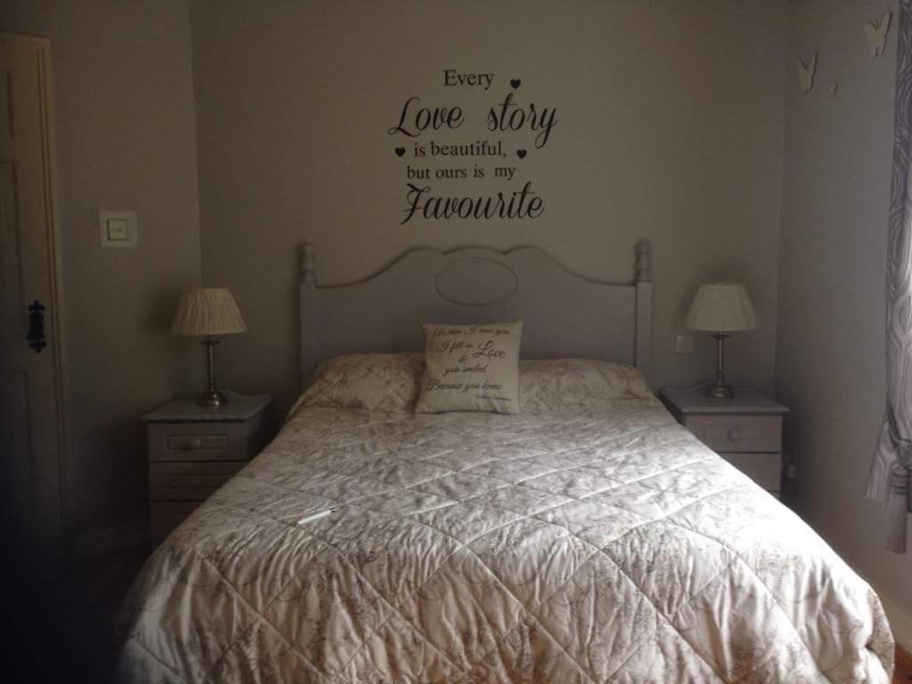 Brookville Manor Carrickmacross Esterno foto